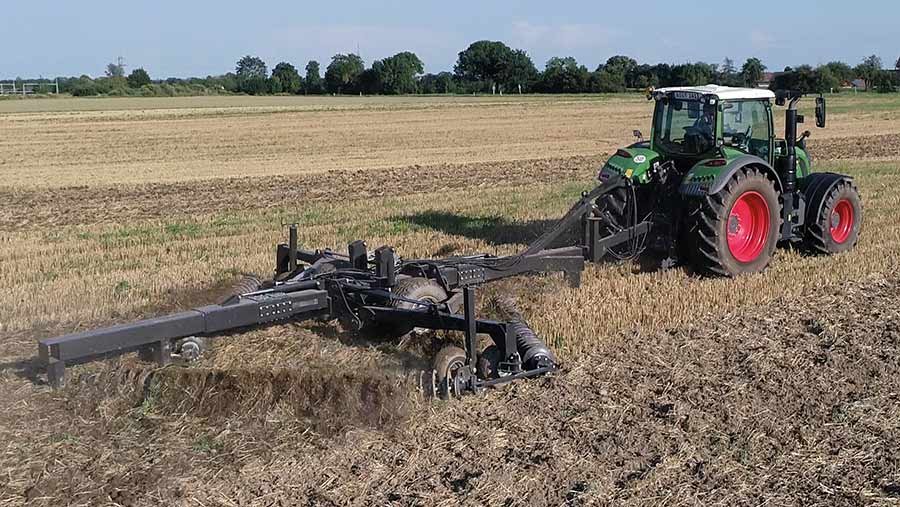 Fliegl chain harrow