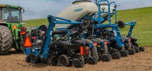 kinze-3505-planter-on-site