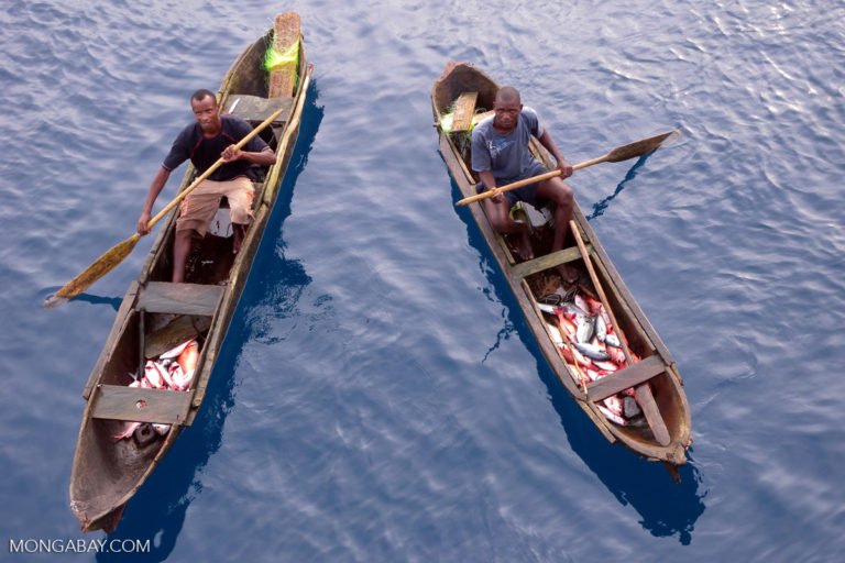 Fishermen off the Congo coast. Photo credit: Mongabay