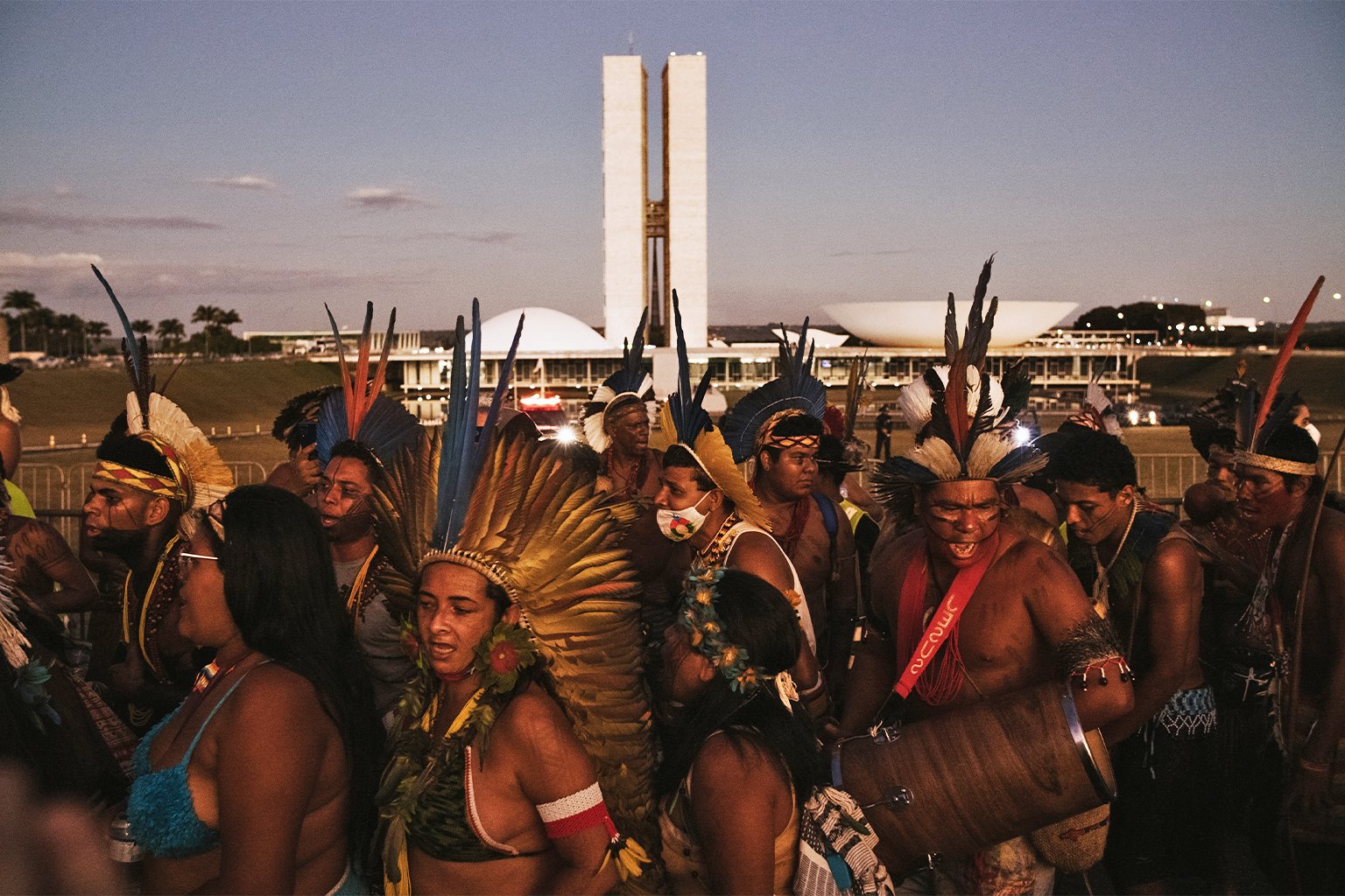 Hundreds of Indigenous people at the Free Land Camp 2022 participated in the “Demarcation Now” march in Brasília, which took them to Three Powers Plaza. During the march, the protesters sang, danced and voiced their opposition to proposed legislation that would curtail their land rights, according to Greenpeace. 