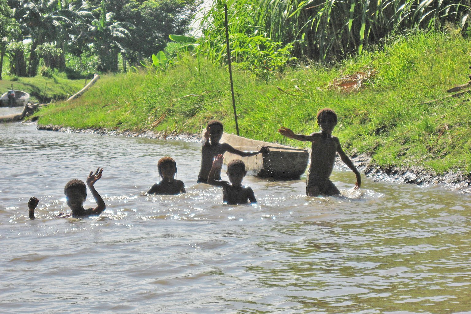 Children playing in the Sepik River.