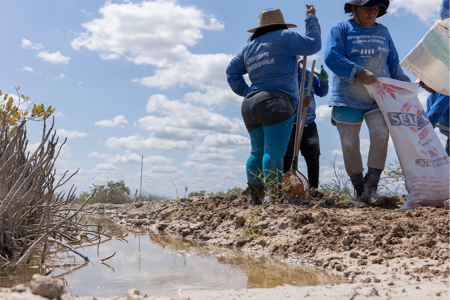 Keila Vazquez walks through a higher-elevation area in Progreso, Yucatán. 