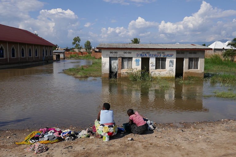 Flooding of lakeside communities is an increasing problem and the reasons and results are numerous. Photo by Robert Bociaga for Mongabay.