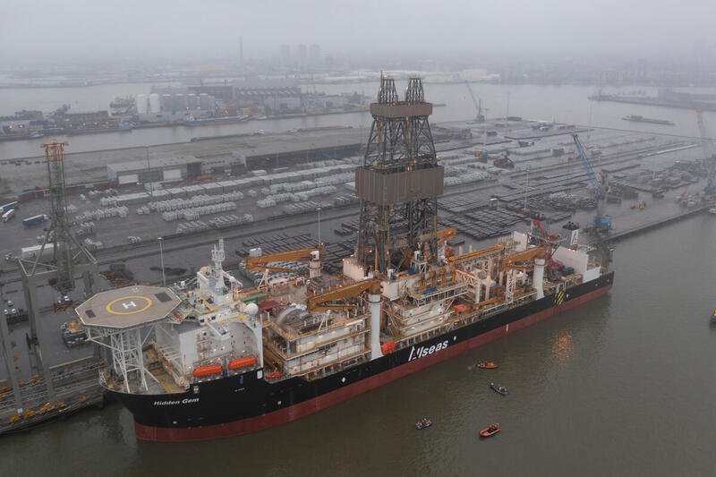 The mining vessel Hidden Gem in the Waalhaven port of Rotterdam.